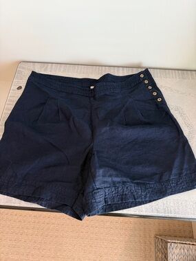 Chico's Navy  Linen Shorts with Side Button Detail. Chicos Sz 4 / US 20